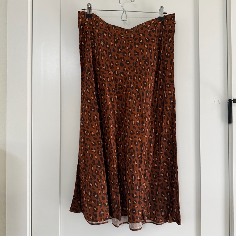 NWT / Sezane Sandy Skirt in Leopard